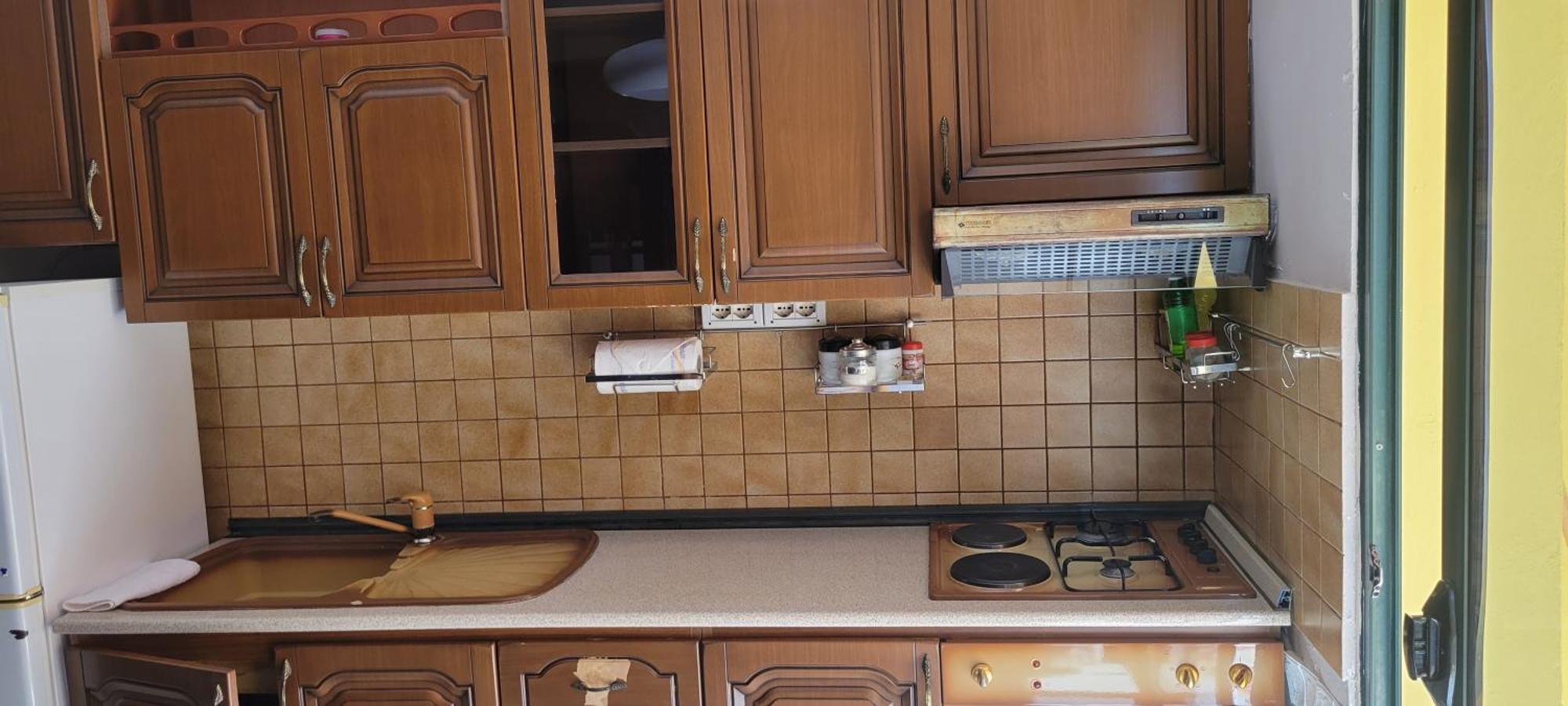 Charming Apartment Lushnje Екстер'єр фото